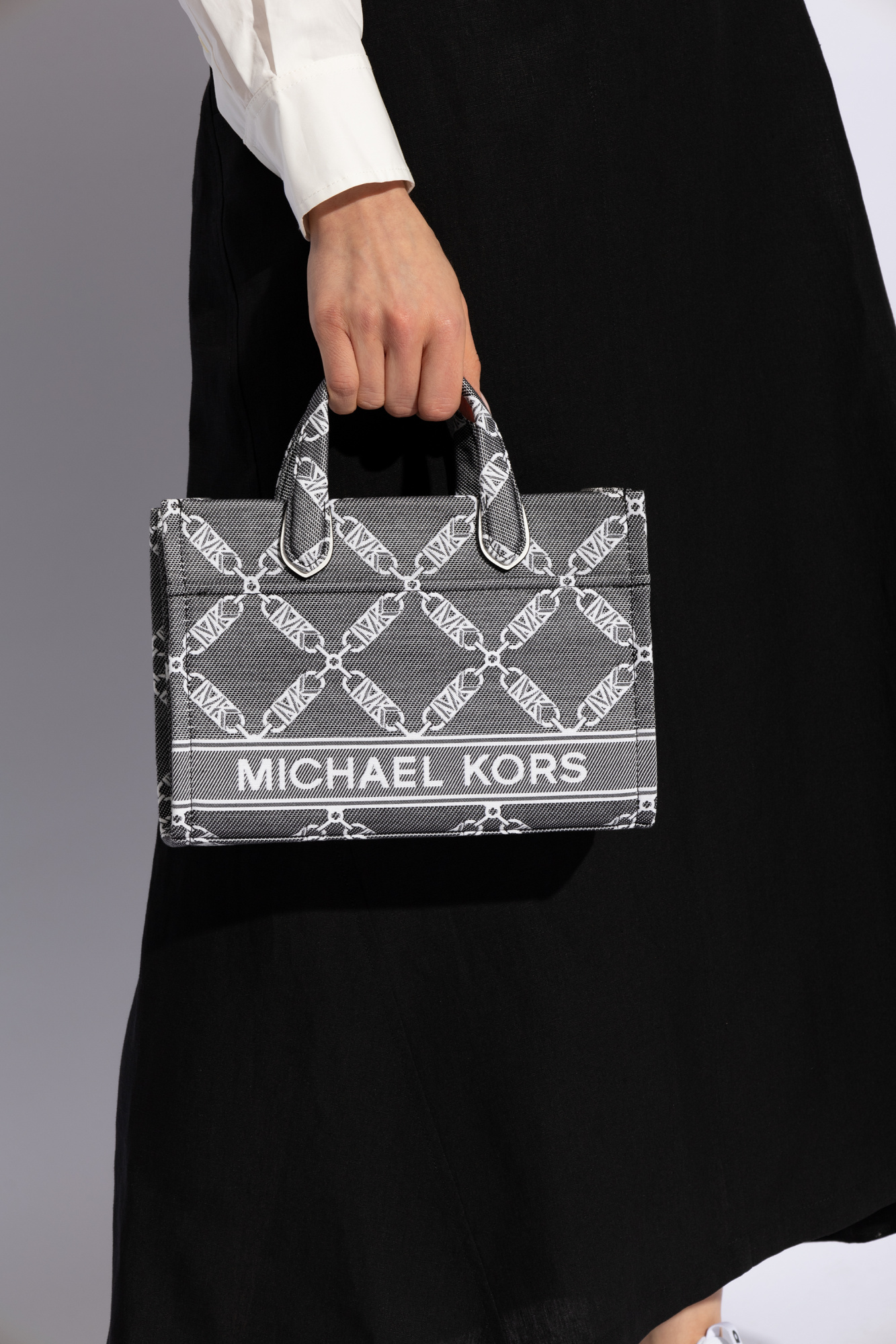 Logo appliqued belt bag Grey Gigi shoulder bag Michael Michael Kors VbjdevelopmentsShops TW